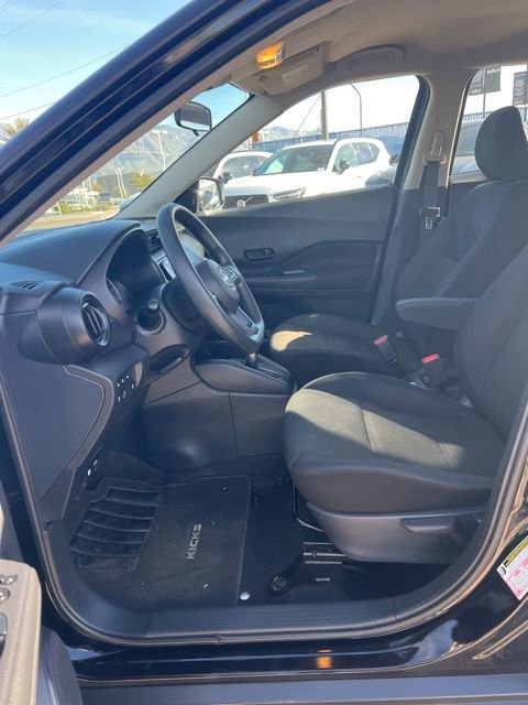 Used 2024 Nissan Kicks S image 21