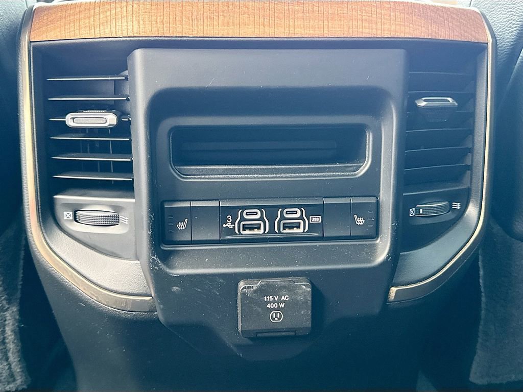 Used 2020 RAM 3500 Limited image 28