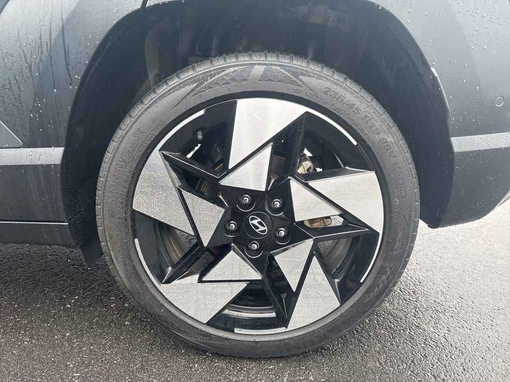 Used 2024 Hyundai Kona Limited image 33