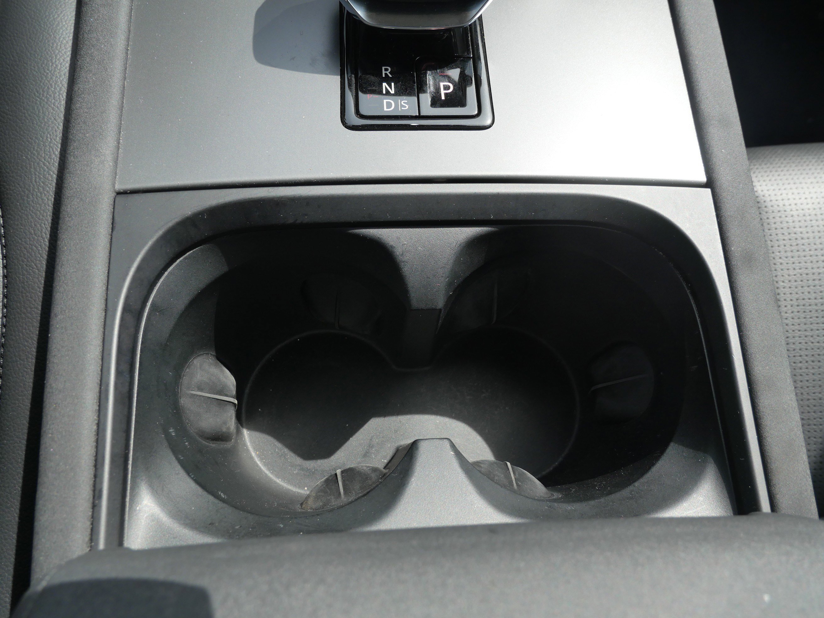 Certified 2024 Land Rover Discovery Sport S image 21