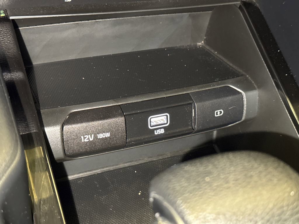 Used 2021 Kia Telluride LX FWD image 27