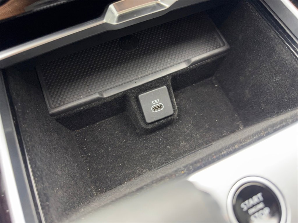 Used 2023 Land Rover Range Rover SE image 66