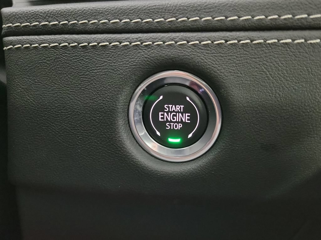 Certified 2026 Cadillac Escalade Luxury w/ Touring Package AWD/4WD image 31