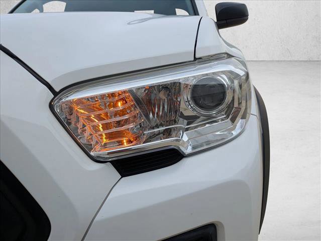 Used 2021 Toyota Tacoma SR w/ SX Package image 9
