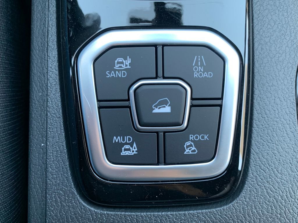 New 2026 Nissan Frontier SV image 20