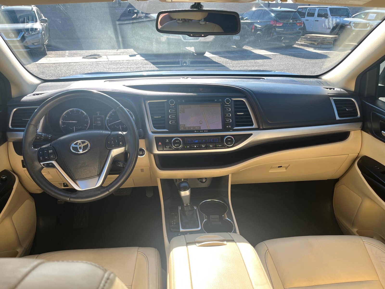 Used 2016 Toyota Highlander XLE FWD image 33