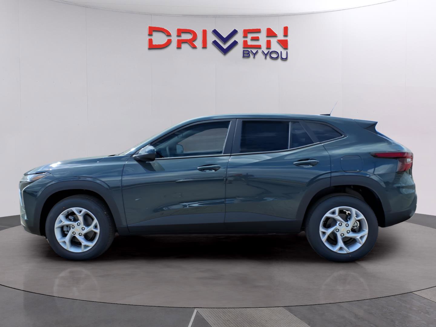 New 2026 Chevrolet Trax LS image 2