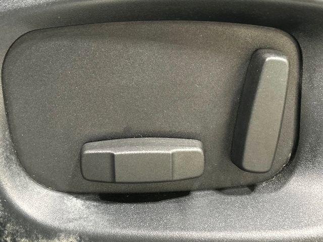 Used 2018 Jaguar F-PACE Premium image 21