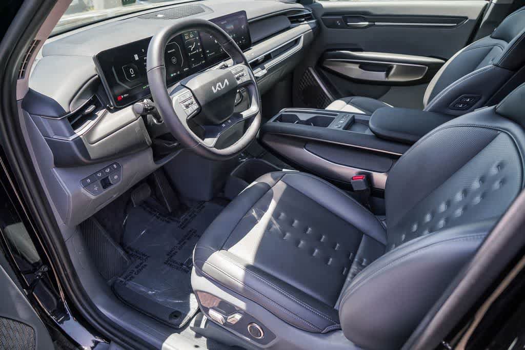 Certified 2024 Kia EV9 Wind AWD/4WD image 16