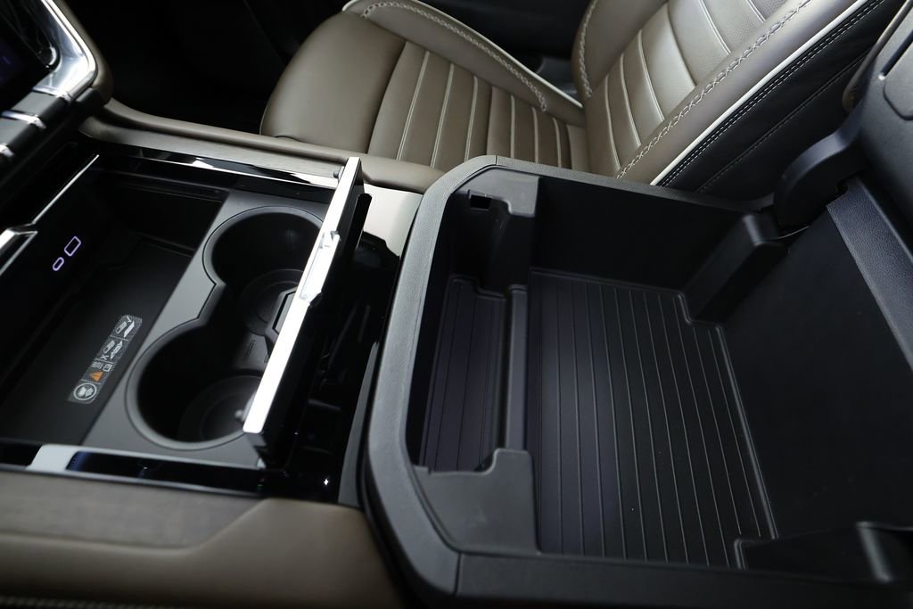 Used 2026 GMC Yukon XL Denali Ultimate w/ LPO, Illumination Package image 47