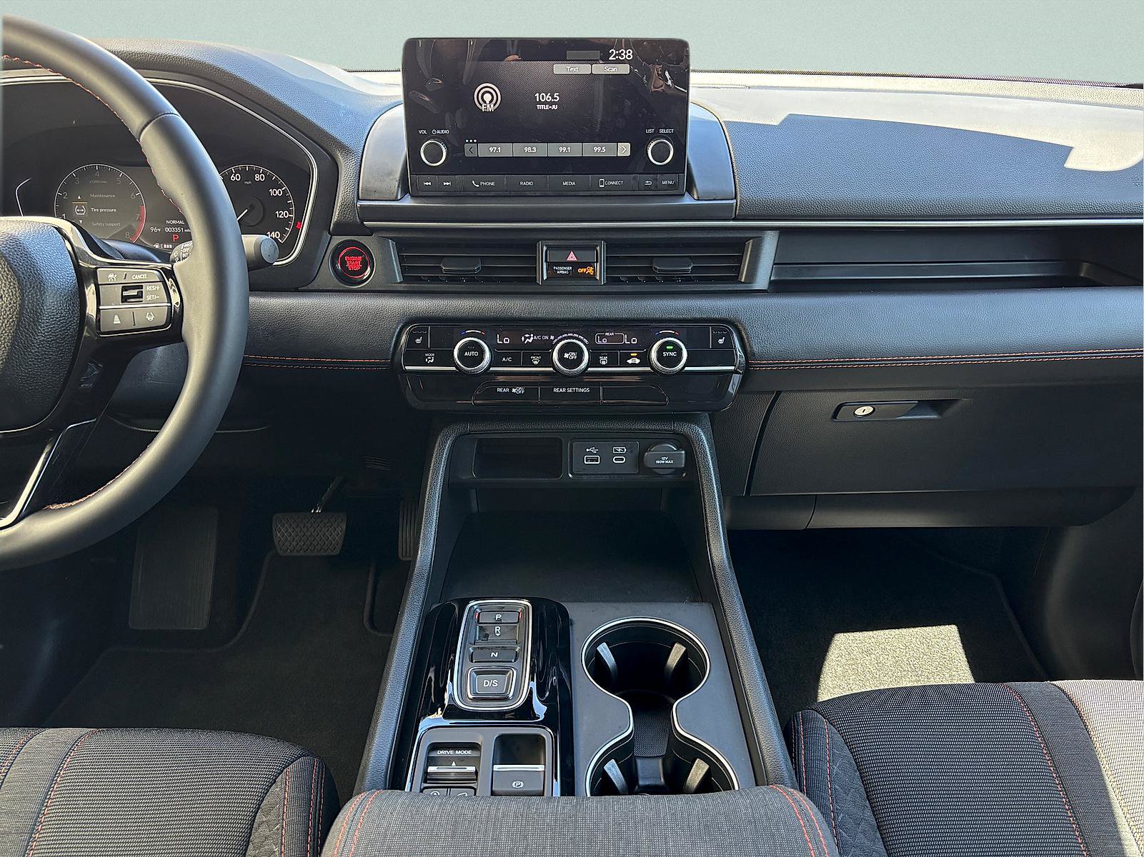 Certified 2025 Honda Pilot Sport image 32