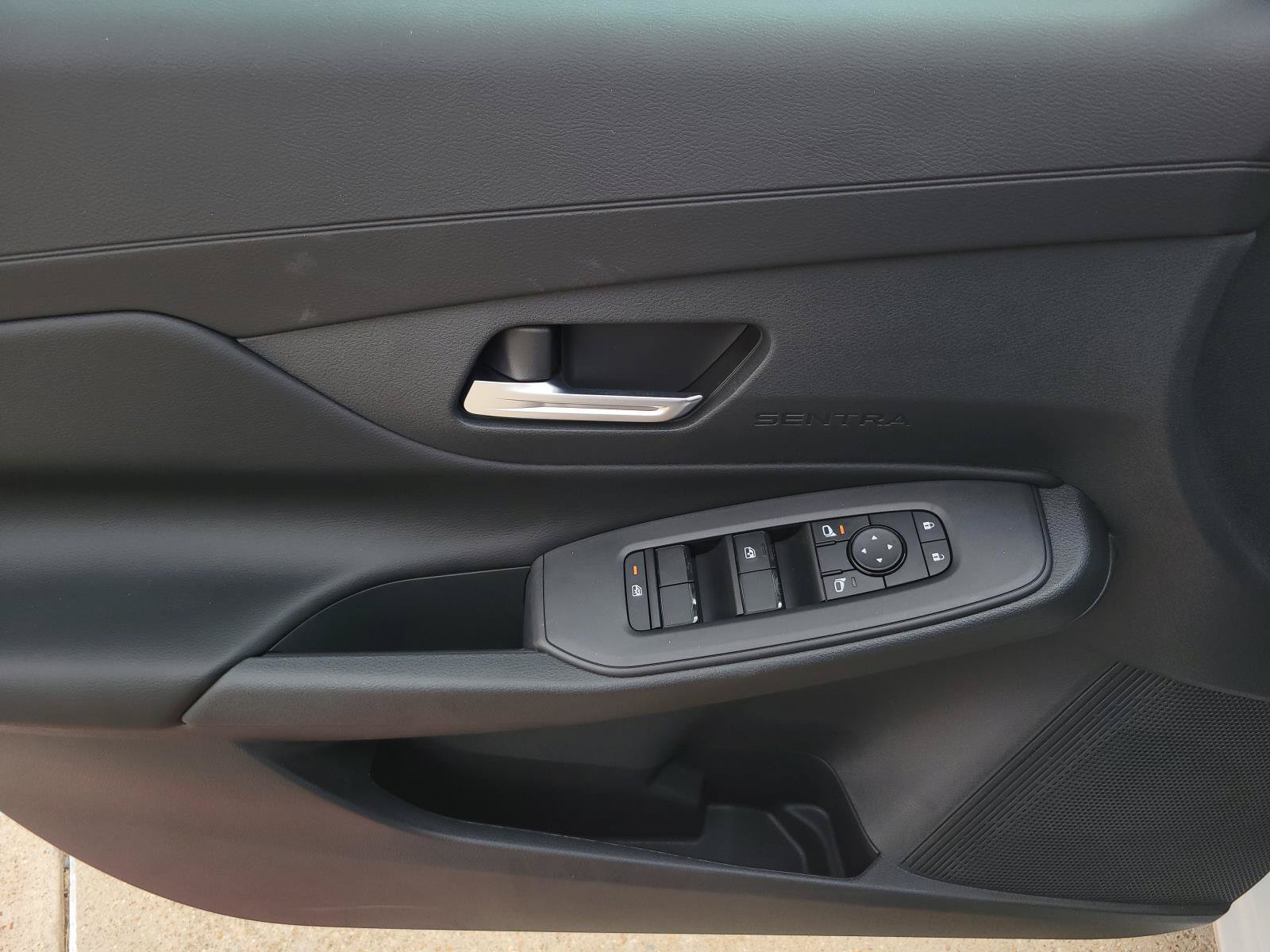 New 2027 Nissan Sentra S w/ Floor Mat Package FWD image 15