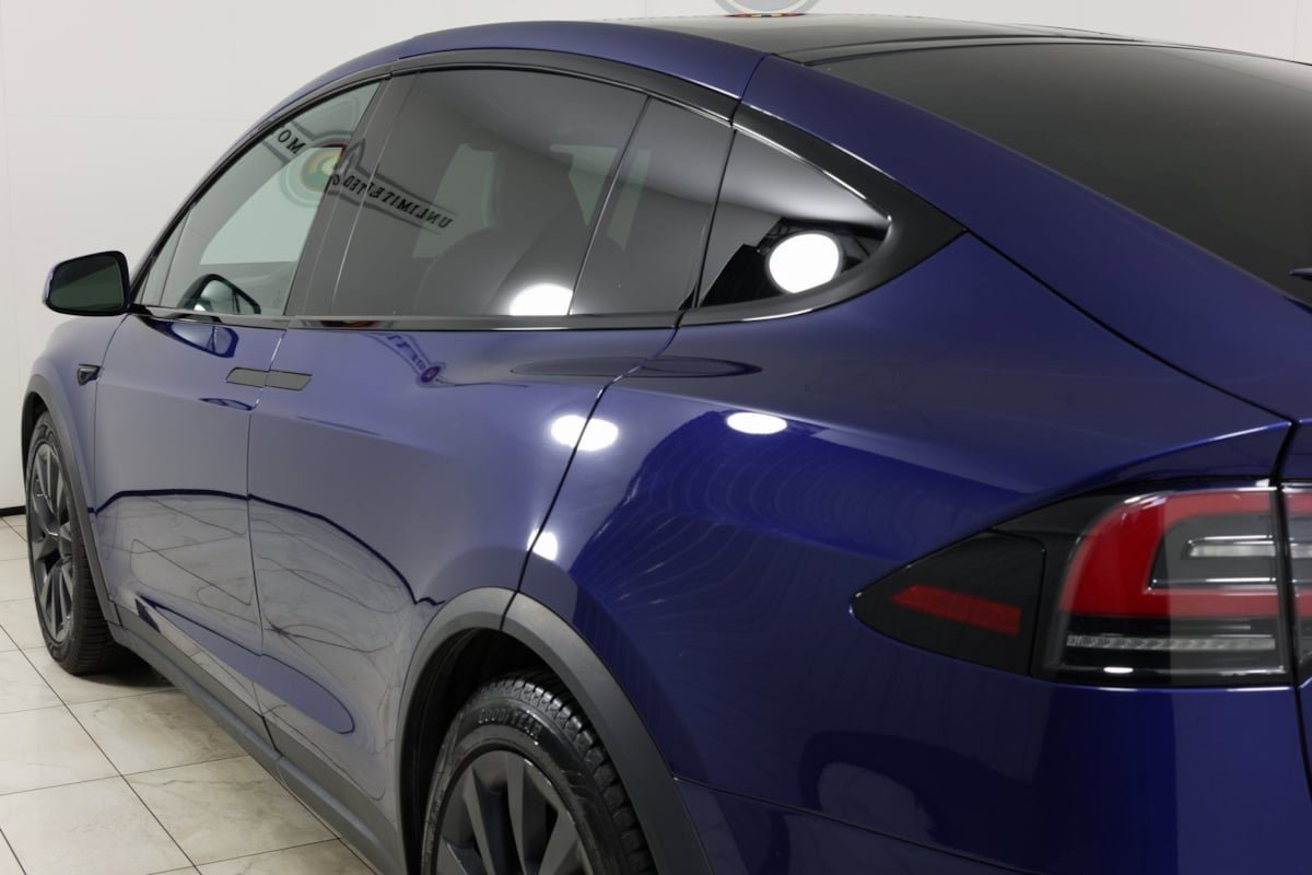 Used 2022 Tesla Model X image 46