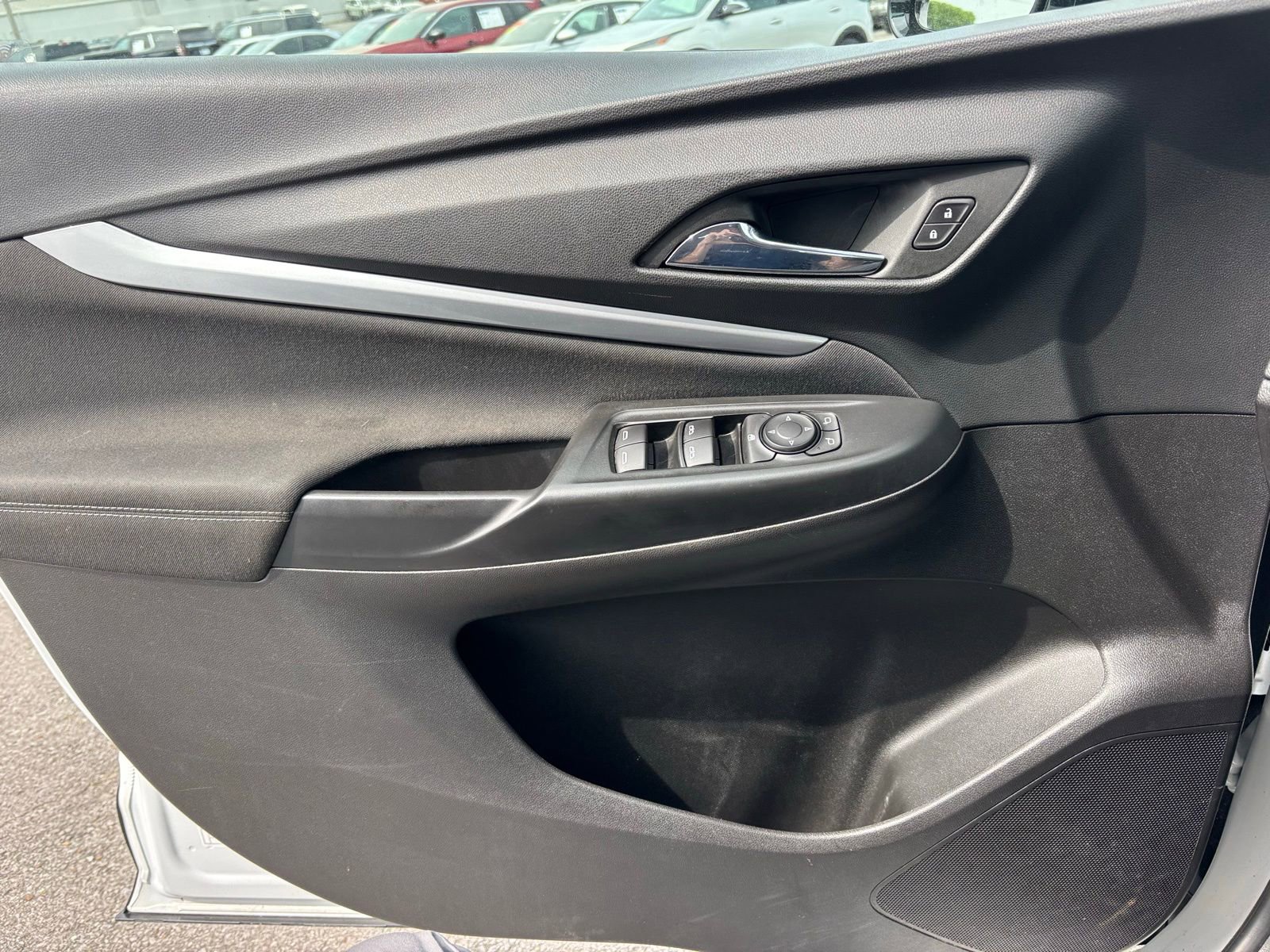 Used 2023 Chevrolet Bolt EUV LT FWD image 16