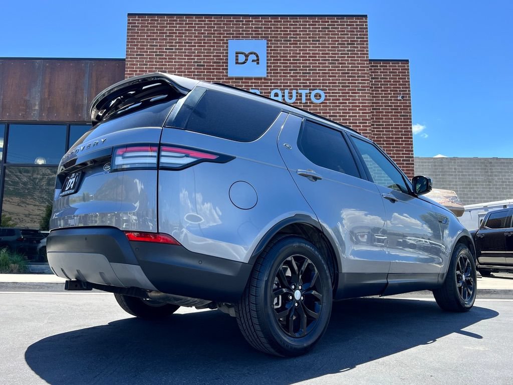 Used 2020 Land Rover Discovery SE AWD/4WD image 6