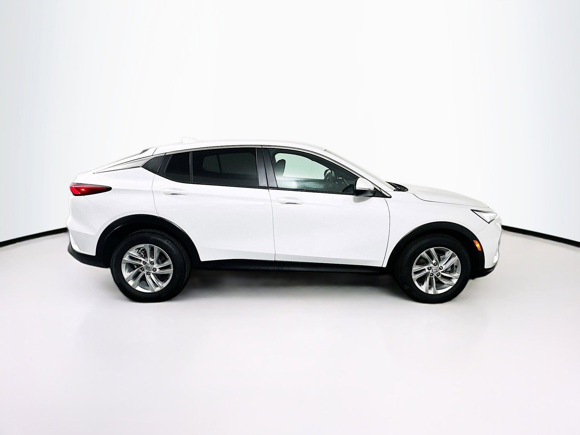 Used 2025 Buick Envista Preferred FWD image 10