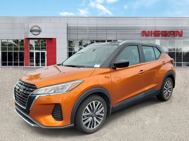 Certified 2022 Nissan Kicks SV w/ Interior Electronics Package FWD image 3