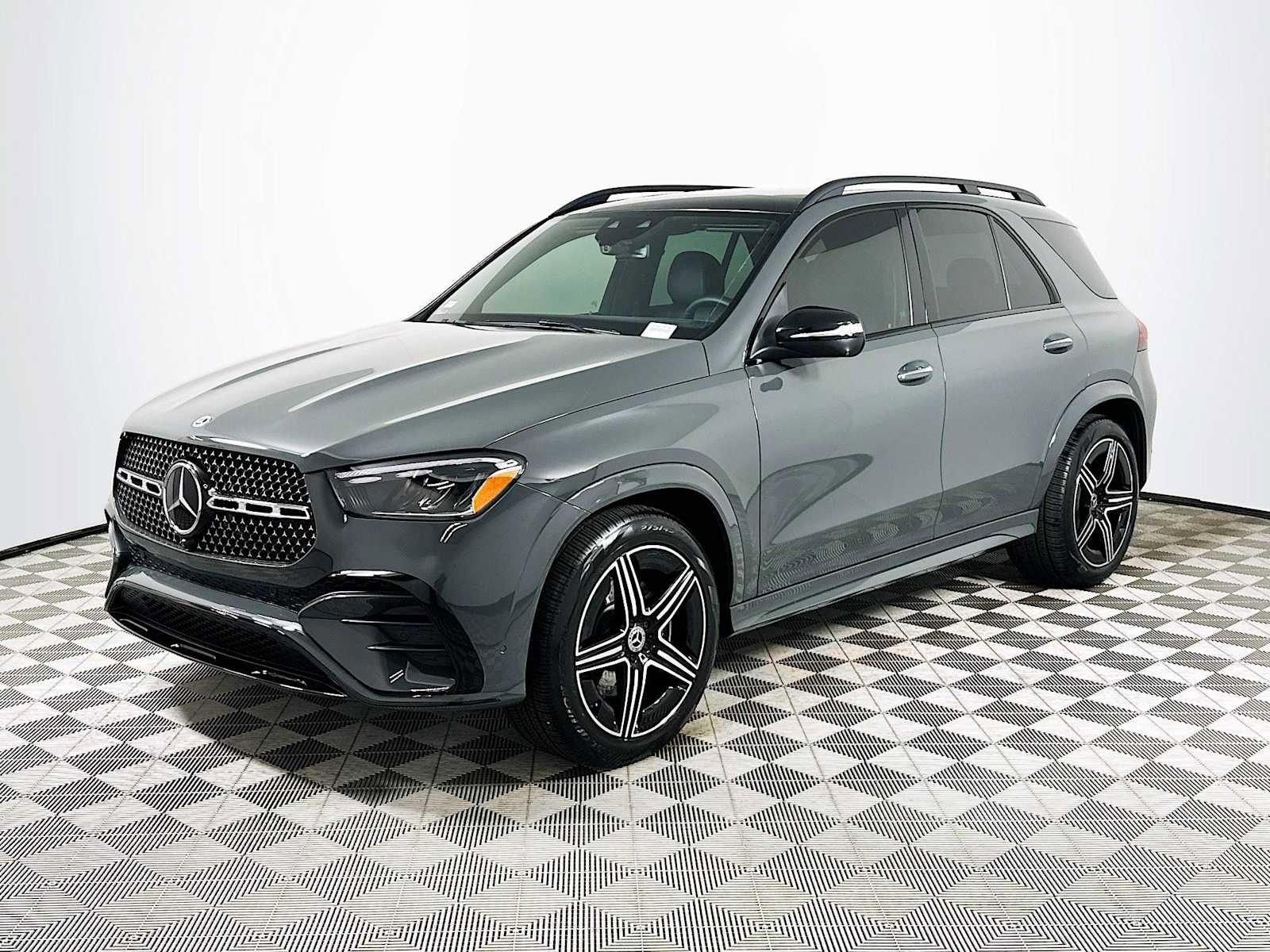 Used 2026 Mercedes-Benz GLE 450 4MATIC image 3
