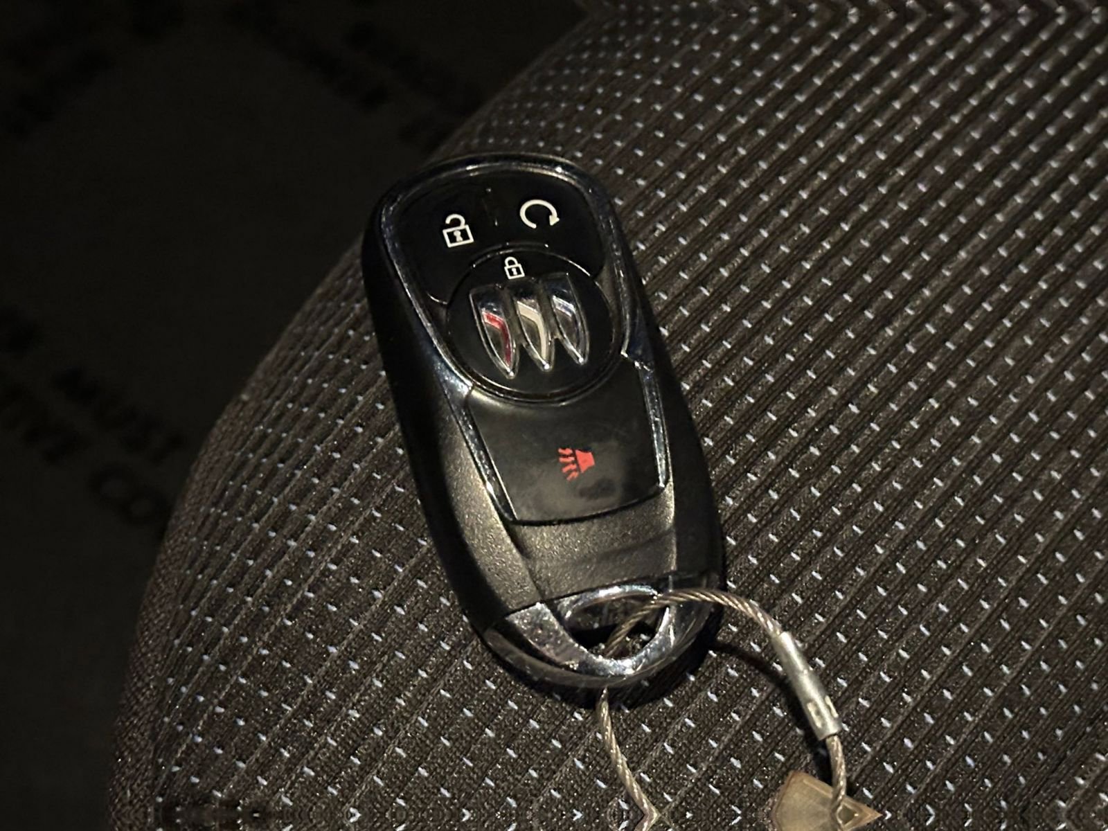 Used 2025 Buick Envista Preferred image 22