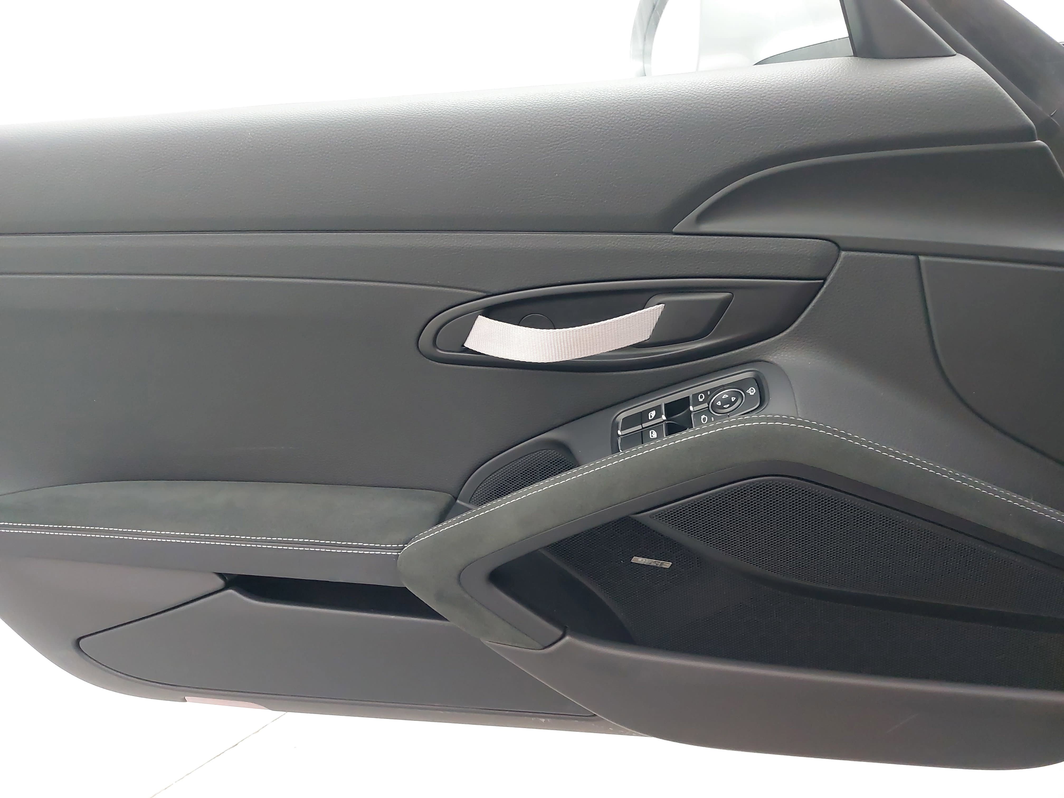 Certified 2022 Porsche 718 Cayman GT4 RWD image 22