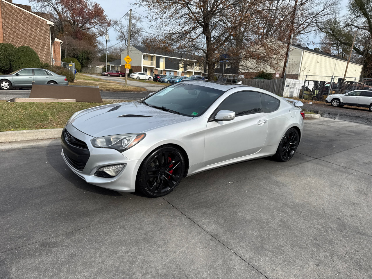 Used 2016 Hyundai Genesis Coupe 3.8 image 7