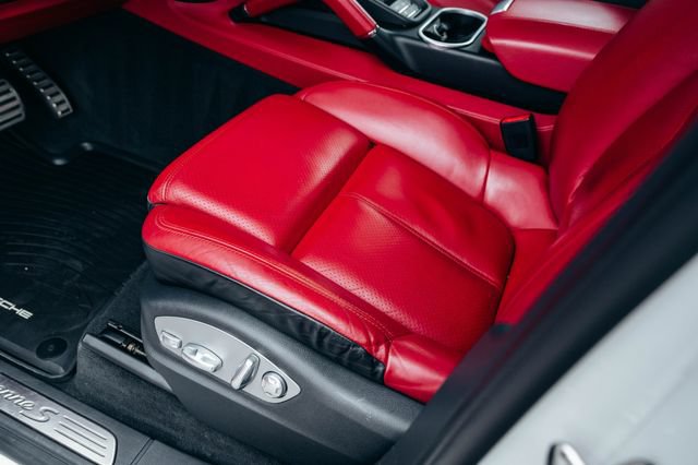 Used 2016 Porsche Cayenne S AWD/4WD image 54