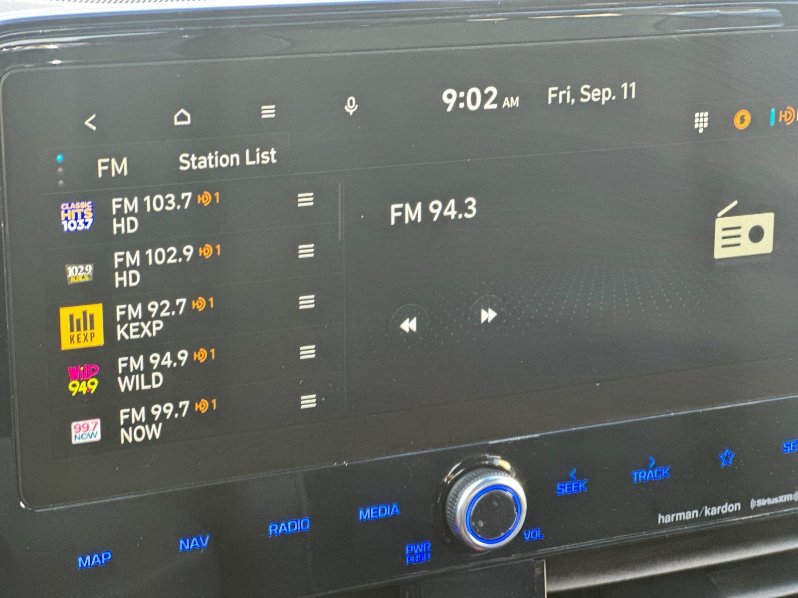 Used 2020 Hyundai Ioniq Limited FWD image 18