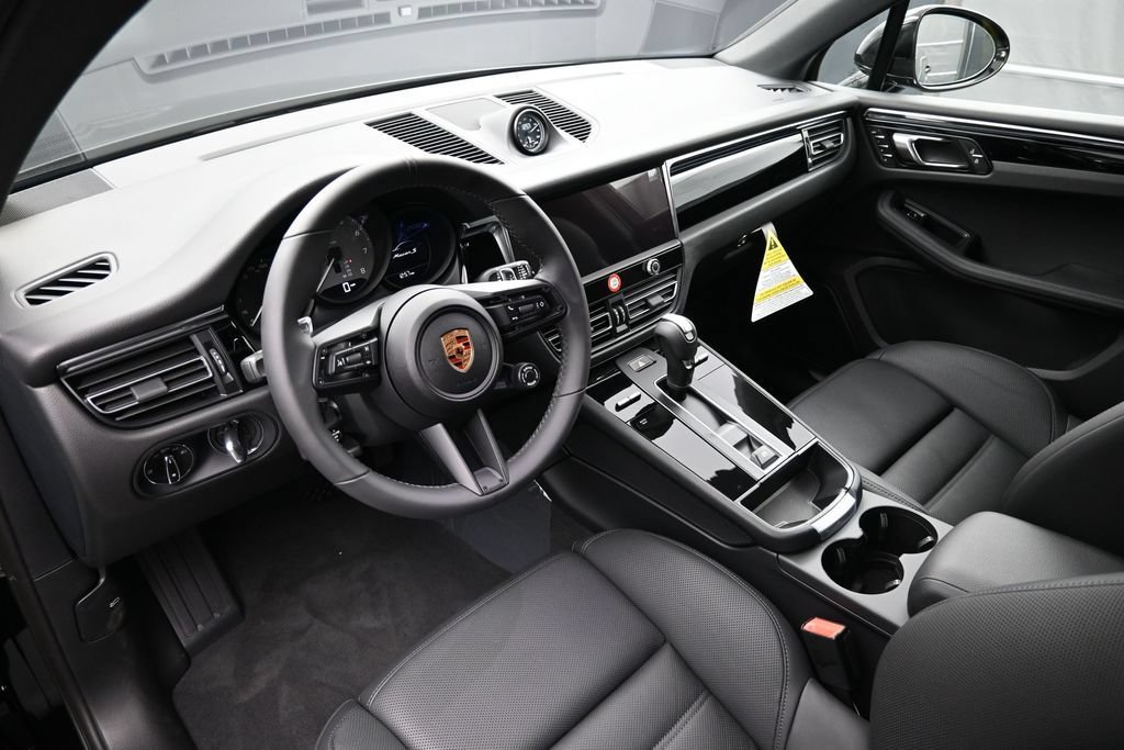 New 2026 Porsche Macan S AWD/4WD image 4