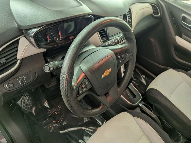 Used 2020 Chevrolet Trax LS w/ Tint and Cruise Package image 18