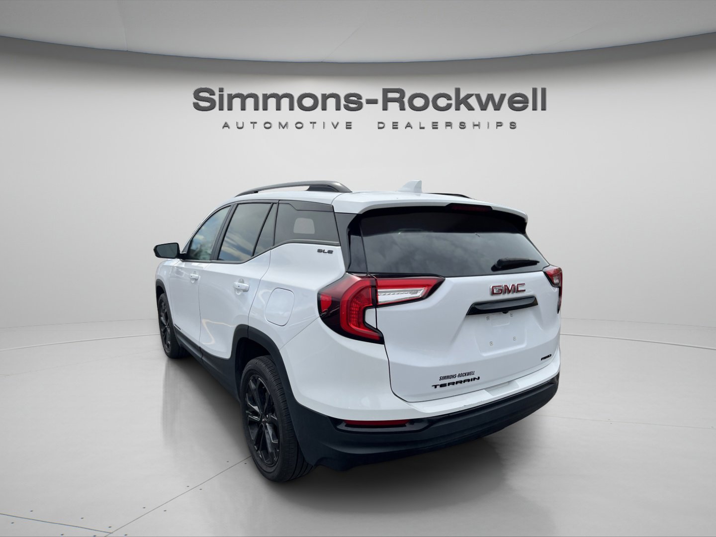 Used 2022 GMC Terrain SLE w/ Driver Convenience Package AWD/4WD image 7