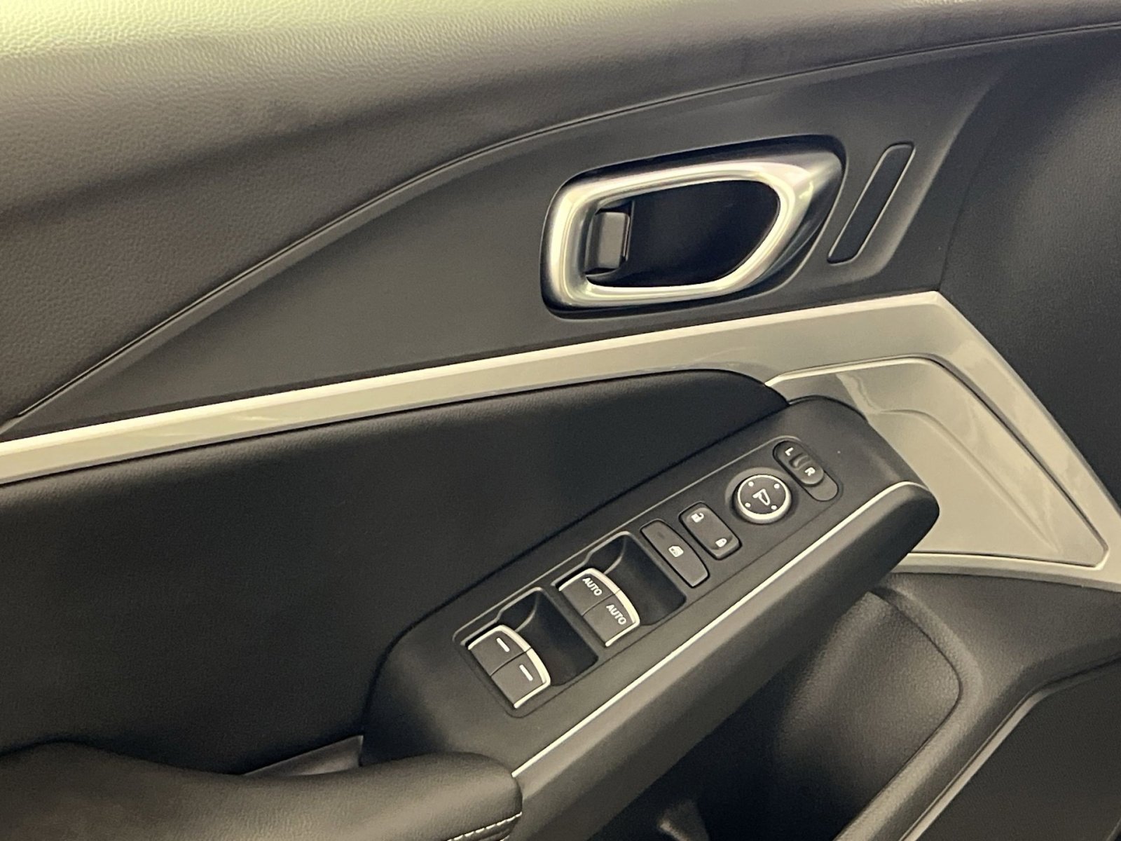 Used 2025 Acura Integra A-Spec image 14