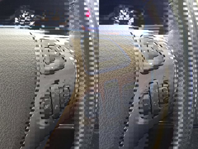 Used 2013 Lincoln MKX AWD image 27