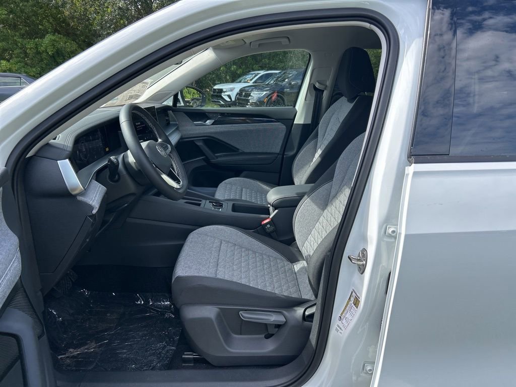 New 2026 Volkswagen Tiguan S image 9