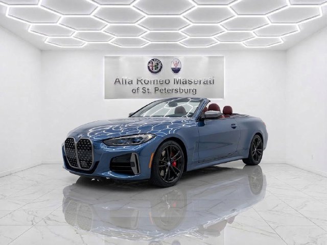 Used 2022 BMW M440i Convertible RWD image 2