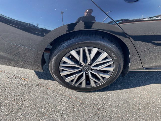 Used 2024 Nissan Altima 2.5 SV FWD image 7