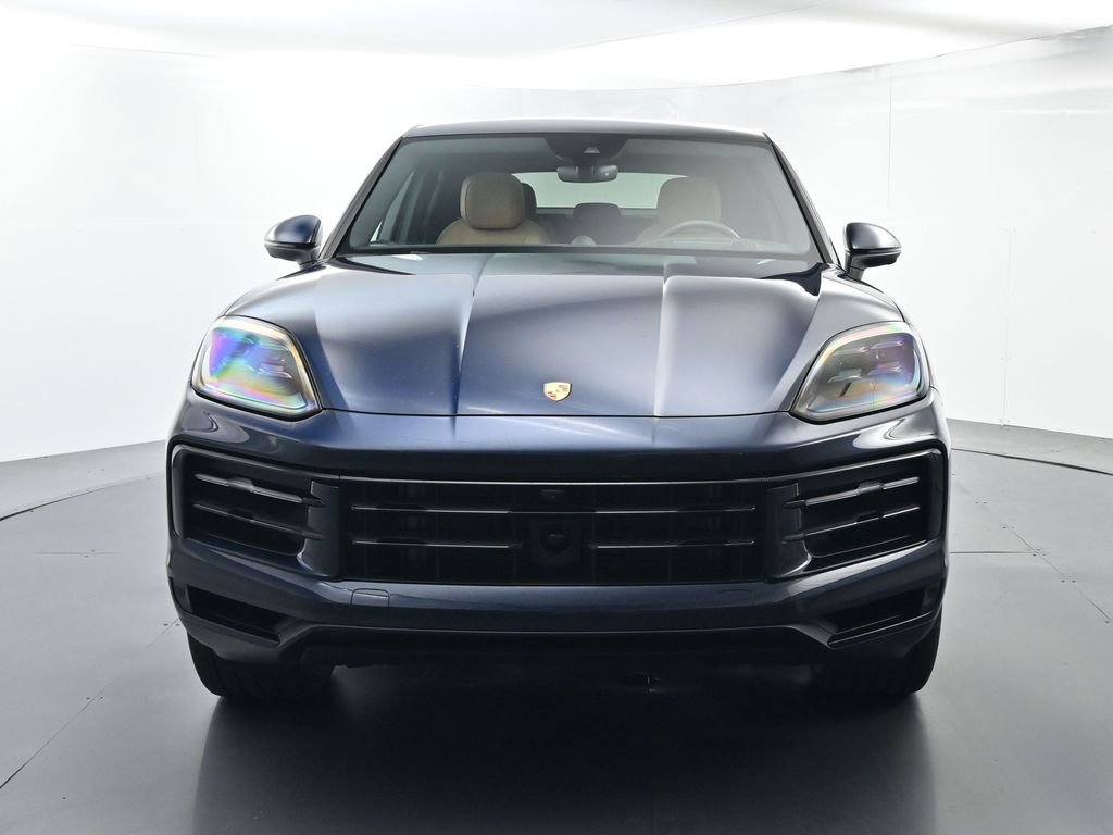 Certified 2025 Porsche Cayenne E-Hybrid Coupe image 18
