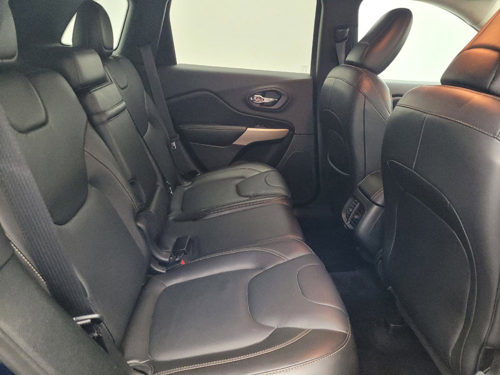 Used 2018 Jeep Cherokee Limited image 19