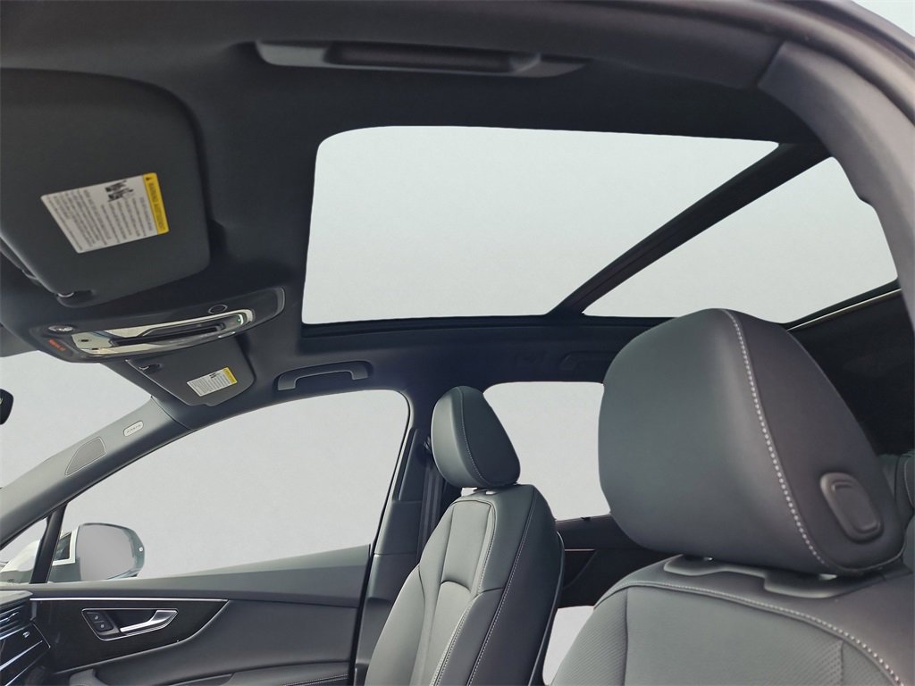 New 2025 Audi Q7 3.0T Premium Plus image 7