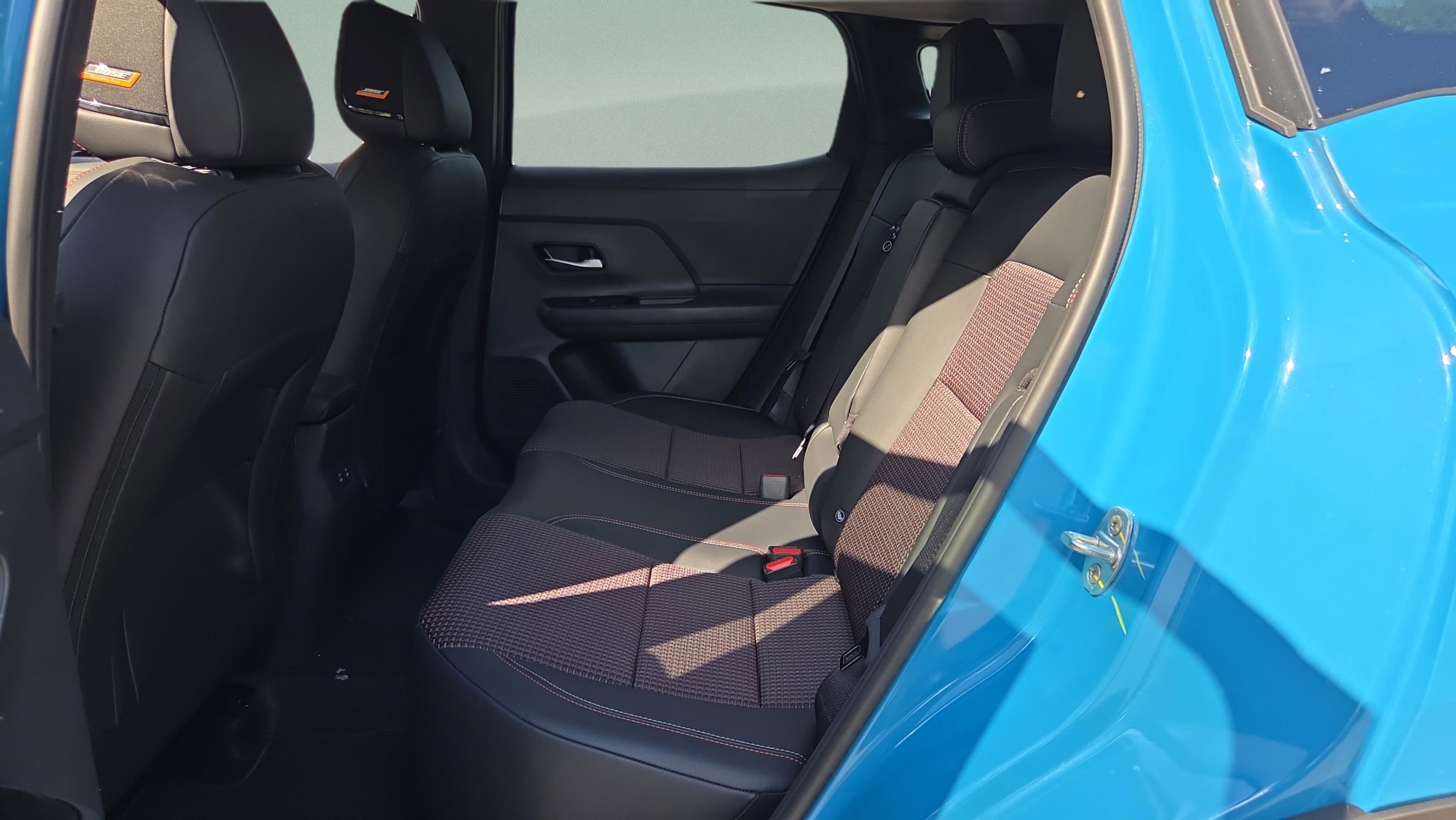 New 2026 Nissan Kicks SR w/ SR Premium Package AWD/4WD image 11