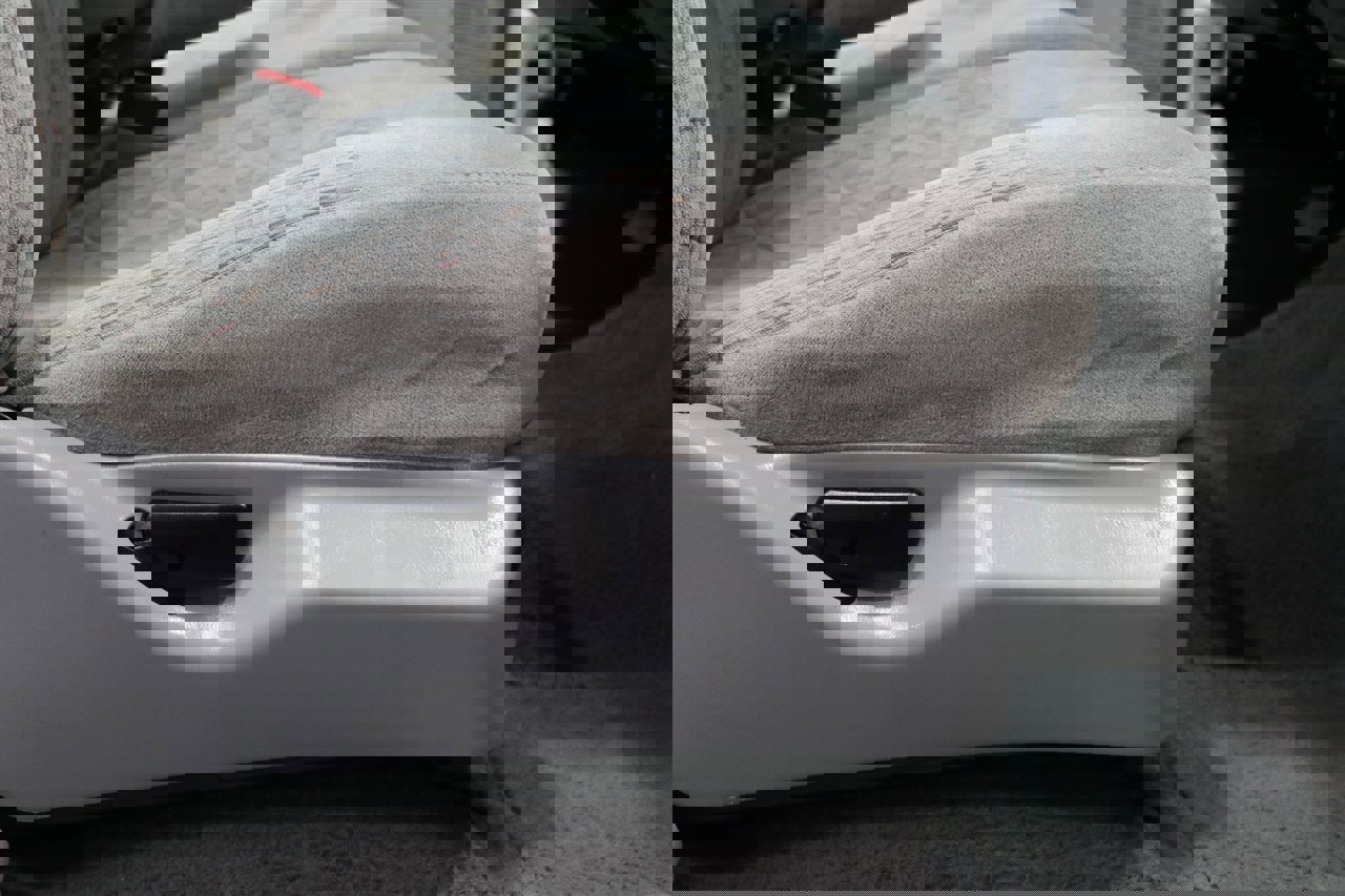 Used 2000 Ford F350 XLT image 71