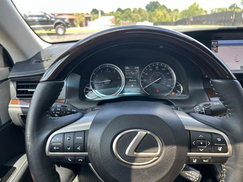 Used 2018 Lexus ES 350 w/ Navigation System Package FWD image 16
