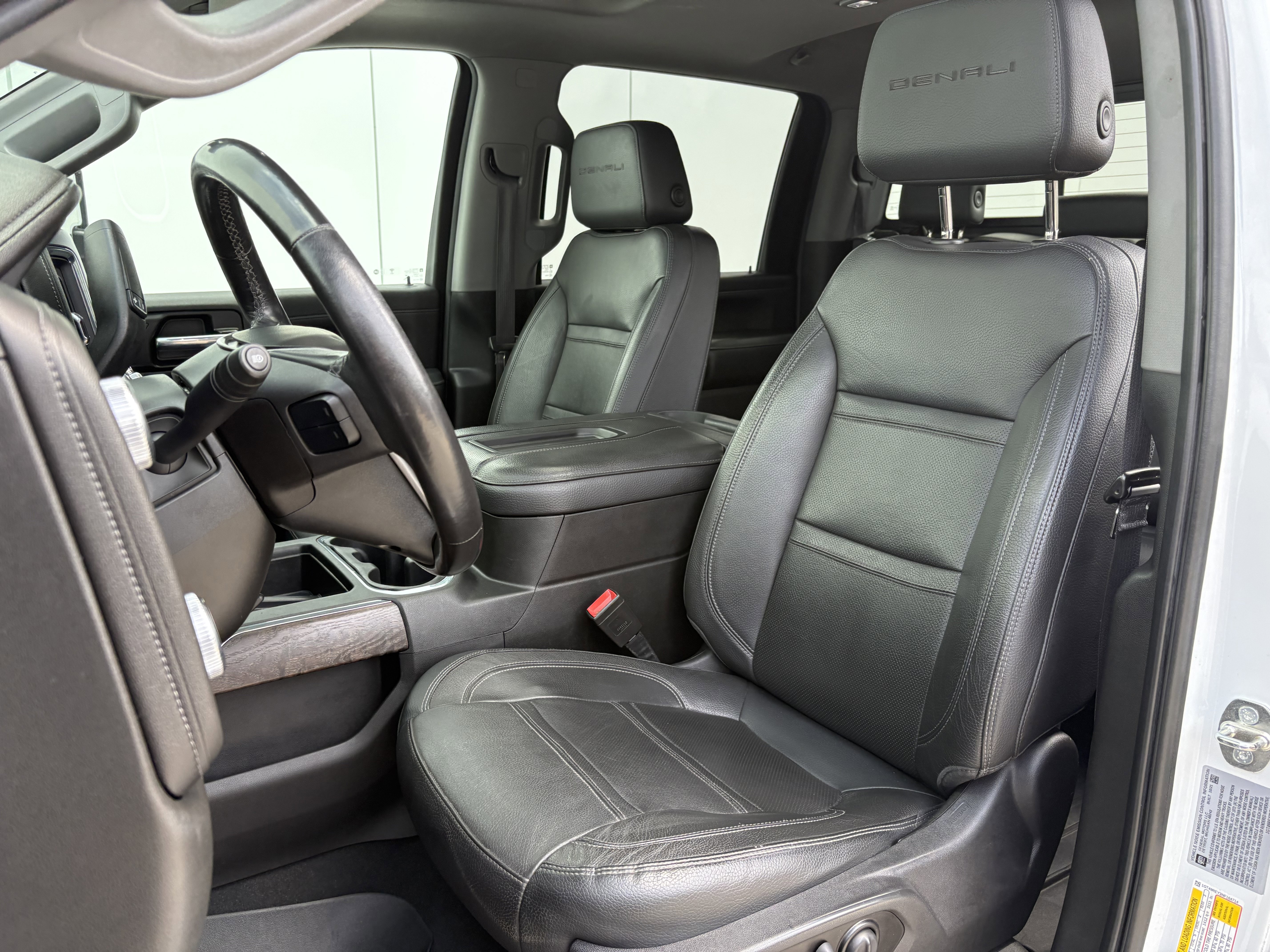 Used 2022 GMC Sierra 2500 Denali w/ Denali Ultimate Package AWD/4WD image 10