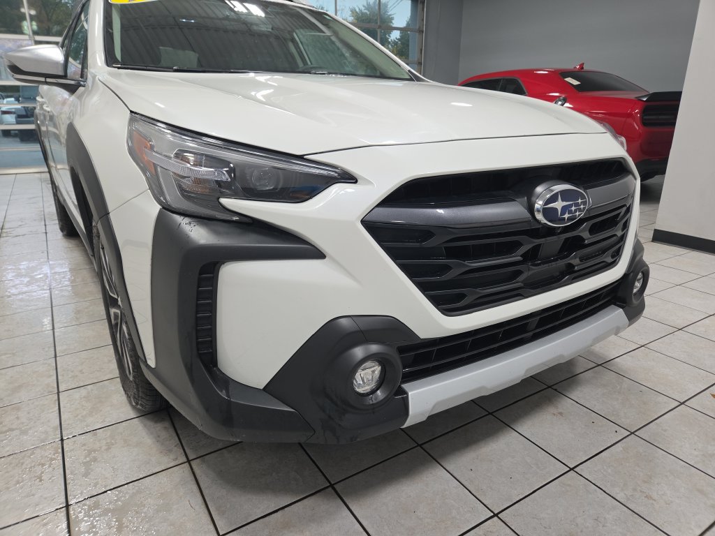 Used 2025 Subaru Outback Touring XT AWD/4WD image 22