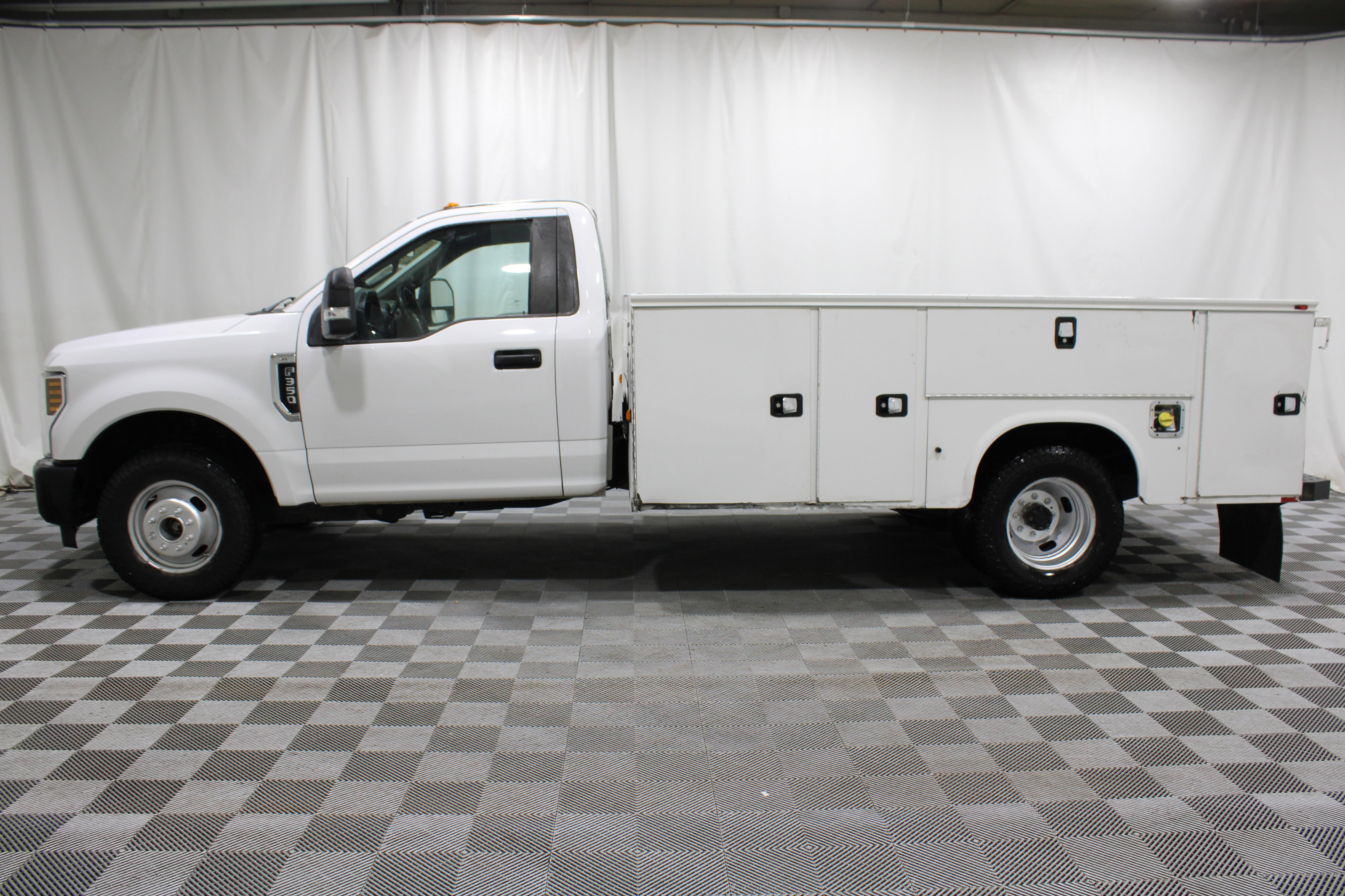 Used 2019 Ford F350 XL w/ Power Equipment Group image 27