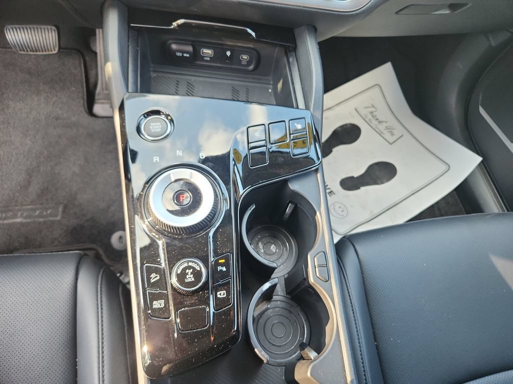 Certified 2025 Kia Sportage EX w/ EX Premium Package AWD/4WD image 14