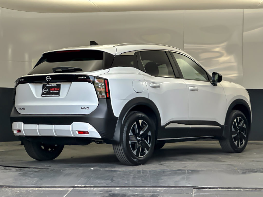 New 2027 Nissan Kicks SV w/ SV Premium Package AWD/4WD image 3