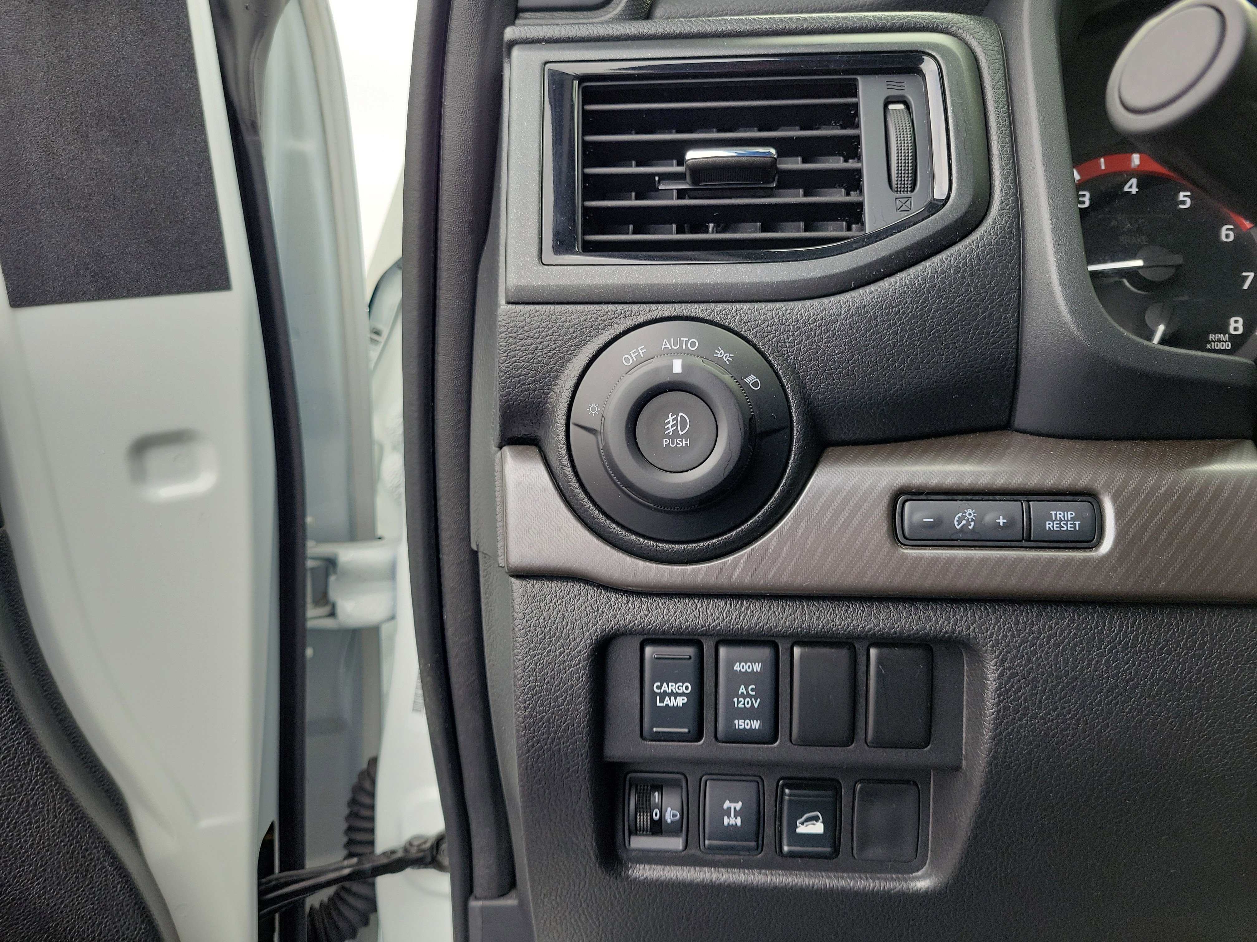 Used 2024 Nissan Titan PRO-4X w/ Off Road Protection Package image 20