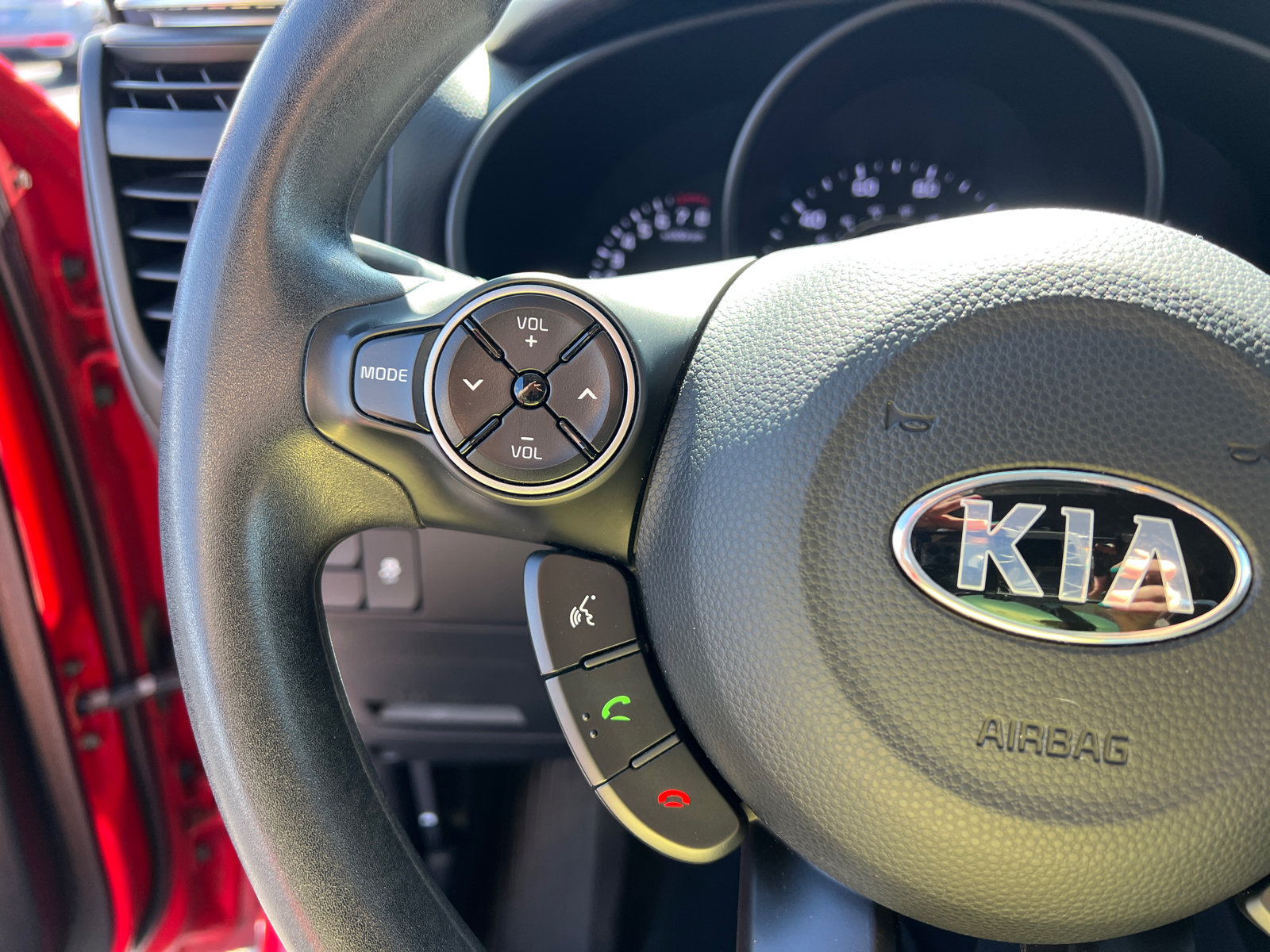 Used 2015 Kia Soul + FWD image 16