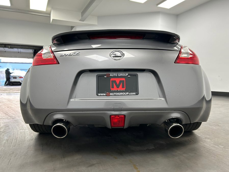 Used 2016 Nissan 370Z Touring Sport image 7