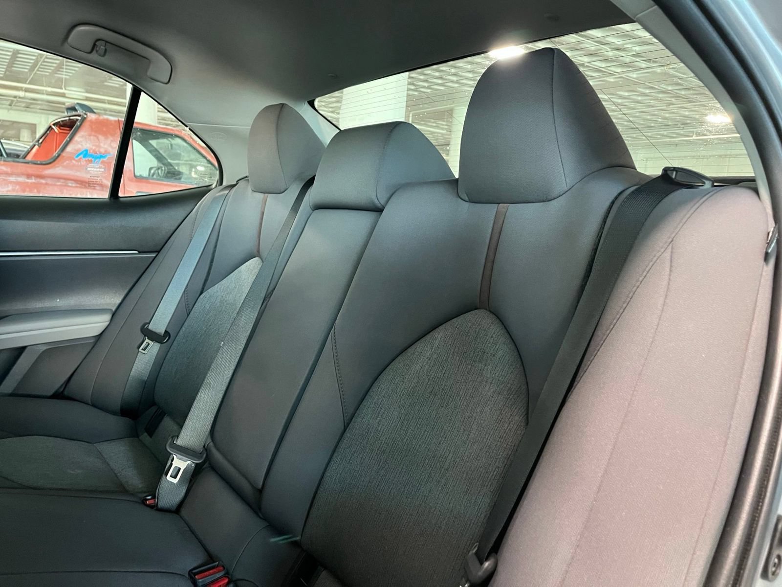 Used 2020 Toyota Camry LE FWD image 33
